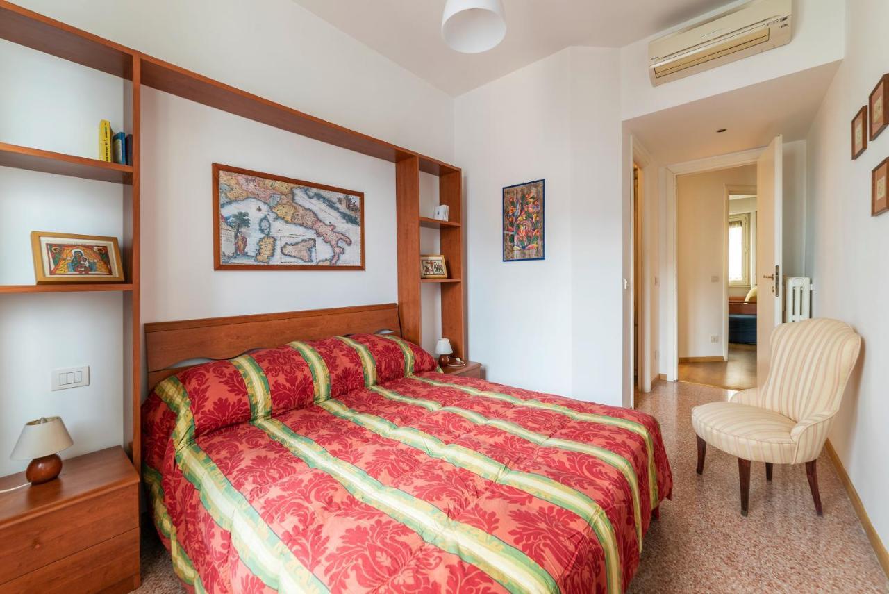 Sunny Apartment Piramide Rome Exterior photo