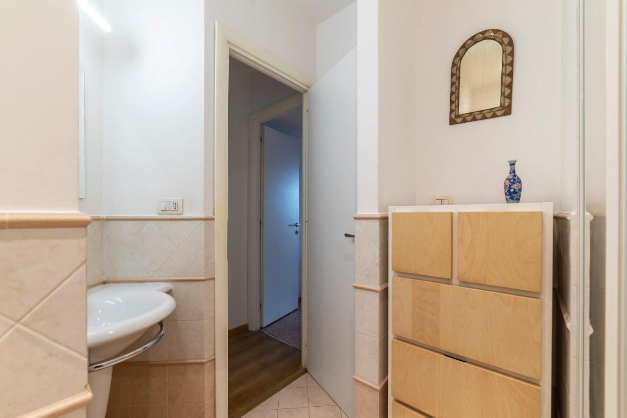 Sunny Apartment Piramide Rome Exterior photo
